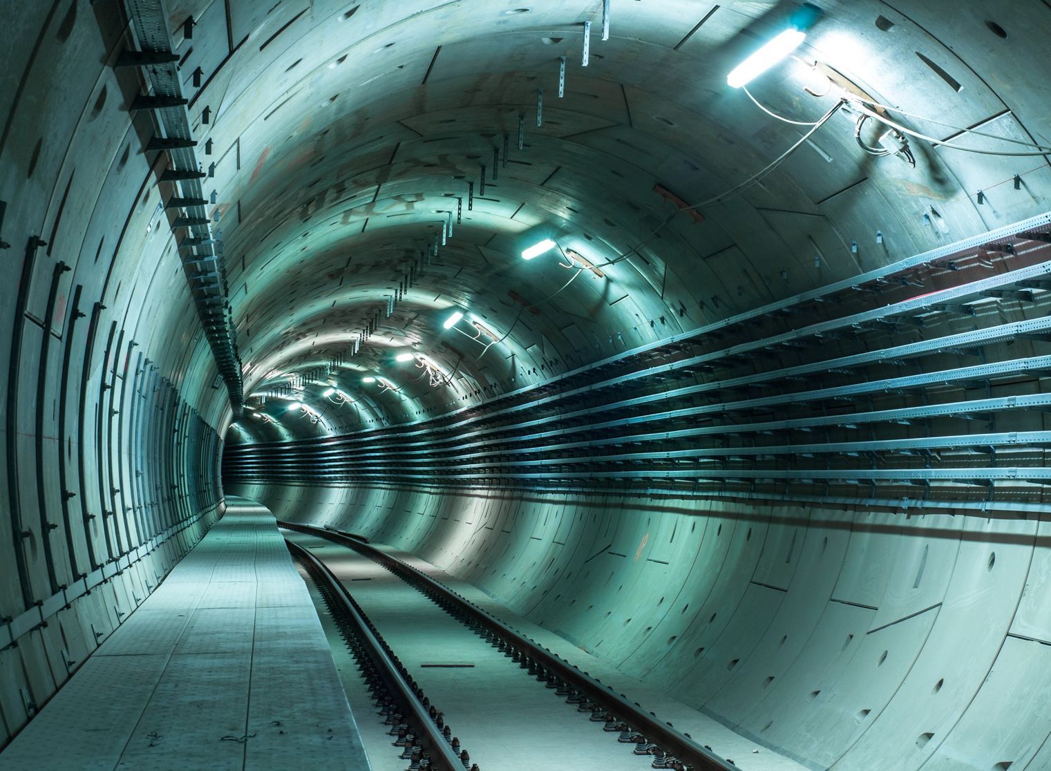 Tunnel & Brücken